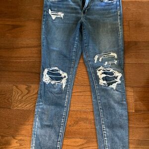 American Eagle Outfitters Distressed Denim Skinny Jeans
